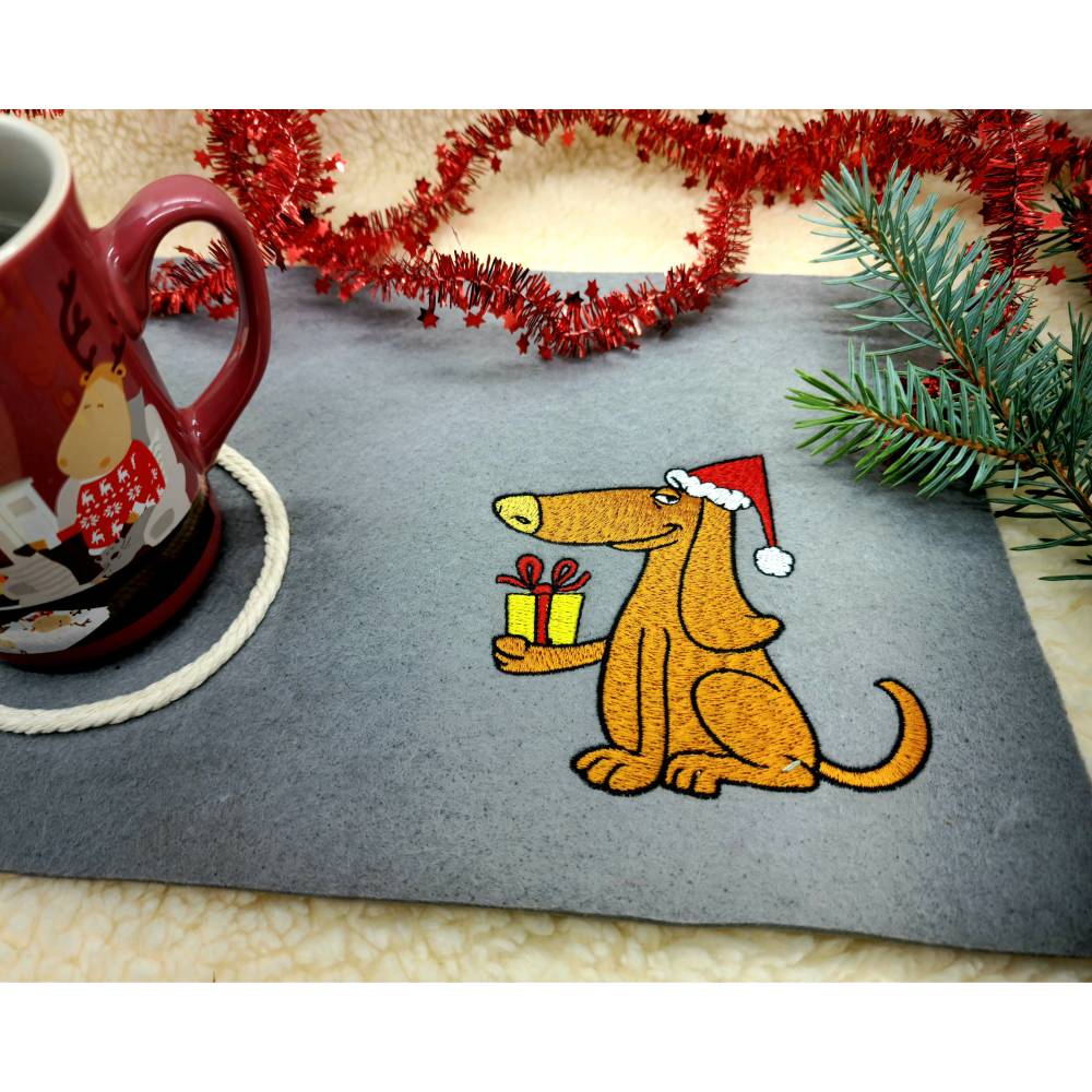 Stickdatei Weihnachtshund "Charlie" für den 10x10 cm Rahmen in Vollstick und Kontur Bild 2