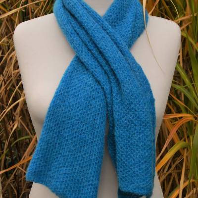 Strickschal mit Alpaka blau