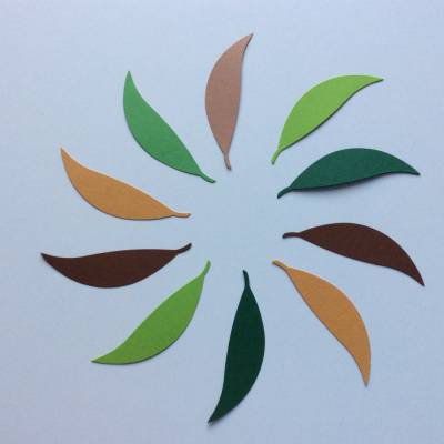 Stanzteile Blätter 9 cm x 2,3 cm, 25 Stück in verschiedenen Farben zum Kartenbasteln, Scrapbooking, Basteln, Tischdeko
