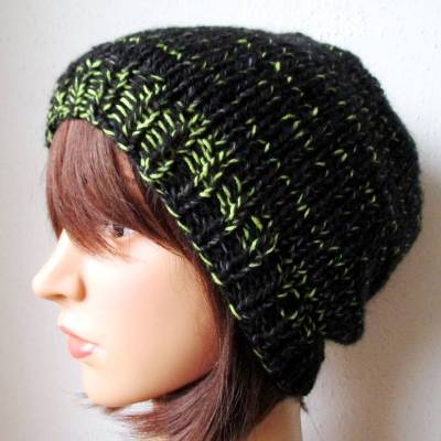 Leichte Beanie aus flauschiger Wolle mit Mohair, Mütze, Strickmütze