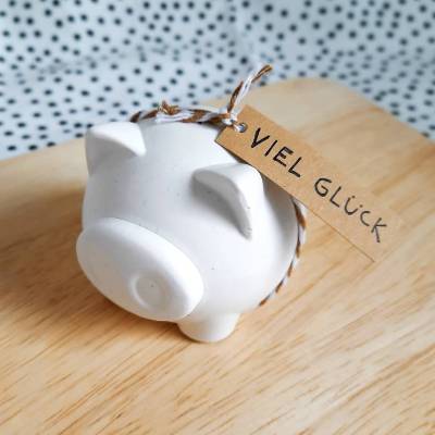 Schwein I Glücksschwein I Glücksbringer I Deko I Raysin I weißes Gießpulver I Reliefgießpulver