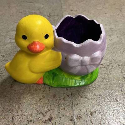 Küken mit Ei als Blumentopf oder Schale ca.20x12cm - Handbemalte wetterfeste Gießkeramik oder zum selber Bemalen 