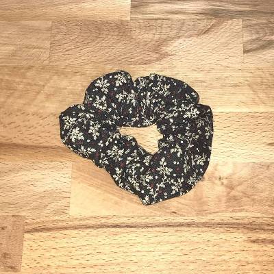 Haargummis aus Stoff – Scrunchies