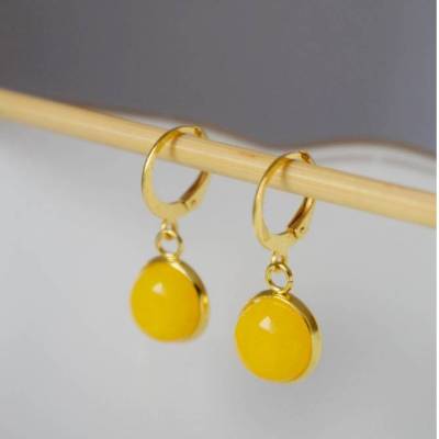 Ohrringe Jade Gelb, Gold, Creolen mit Edelstein Anhänger, Hängeohrringe, gelber Stein Ohrhänger, Jade Schmuck, Weihnacht