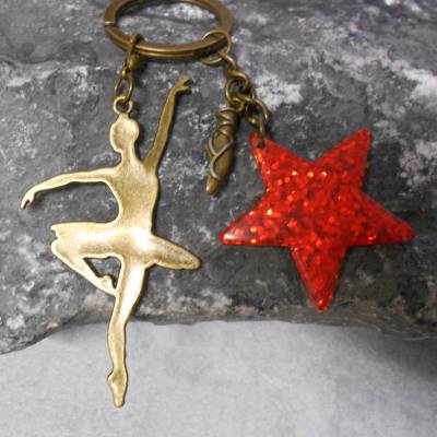 Schlüsselanhänger Tänzerin Bronze mit Glitzerstern und Ballettschuh – Geschenk für Ballettfans