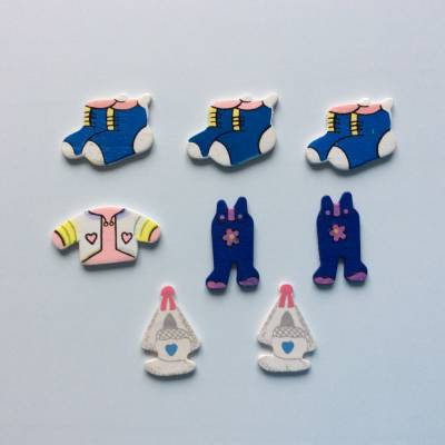 Holzstreuteile Baby, Wiege, Hose, Jacke, Schuhe, Dekostreu  2,5 cm bis 3 cm Höhe, Babystreuteile