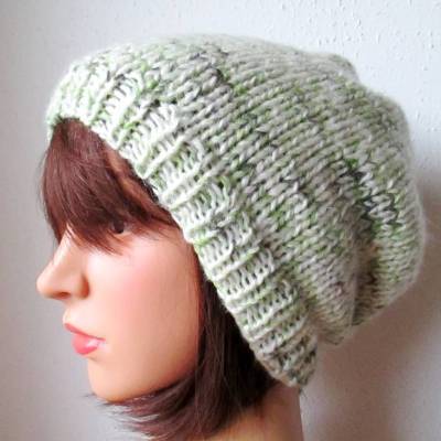Leichte Beanie aus flauschiger Wolle mit Mohair, Mütze, Strickmütze