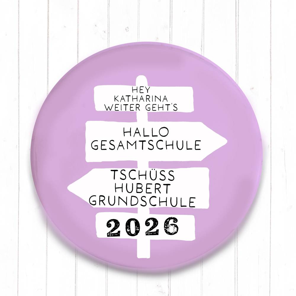 Personalisierter Button Tschüss Grundschule 2026 | Wegweiser Motiv | 8 Farben | 38/59mm | Wunschtext Bild 2