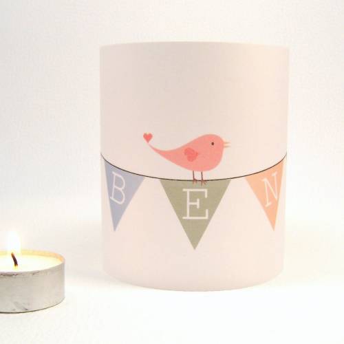 DIY individuelles Windlicht Lampenschirm Wimpelkette mit Namen und Vogel für Kind Baby