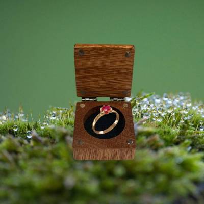 Ringbox aus Holz personalisierbar Überseeholz