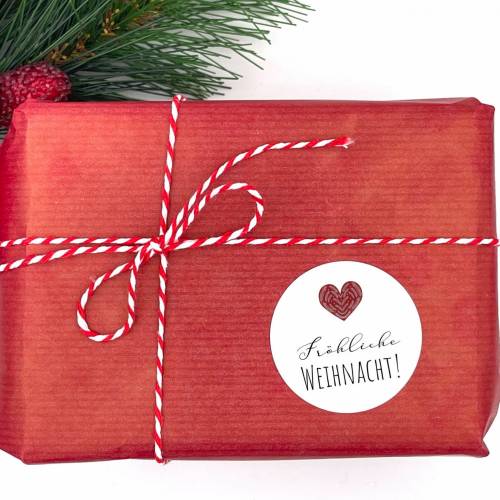Fröhliche Weihnacht! mit Herz auf 12 Papieraufklebern in rot mit schwarz-weiß 4cm rund
