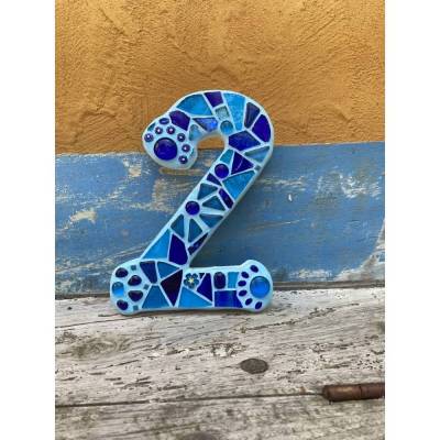 Mosaik Hausnummer in Blautönen, Ziffern 0-9, frostfest