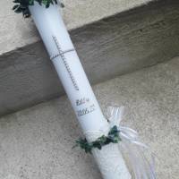 Edle Kommunionskerze Kommunionkerze Kreuz Spitze creme weiß 40x4 cm incl. Tropfschutz Kerzenkränzchen