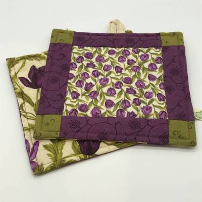 Topflappen aus Stoff, Patchwork-Topflappen mit lila Tulpen