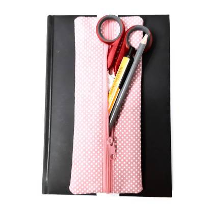 Stifte Mäppchen mit Gummiband rosa gepunktet – Kalendermäppchen aus Baumwolle, perfekt für DIN A5 Notizbuch