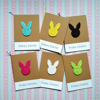 Frohe Ostern Happy Easter mit Häschen gehäkelt mit Wunschtext