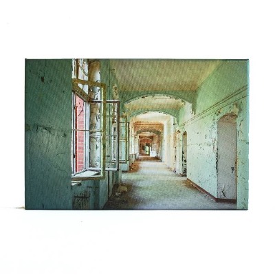 Leinwand Lost Place Krankenhaus – Verlassener Durchgang 20×30 cm