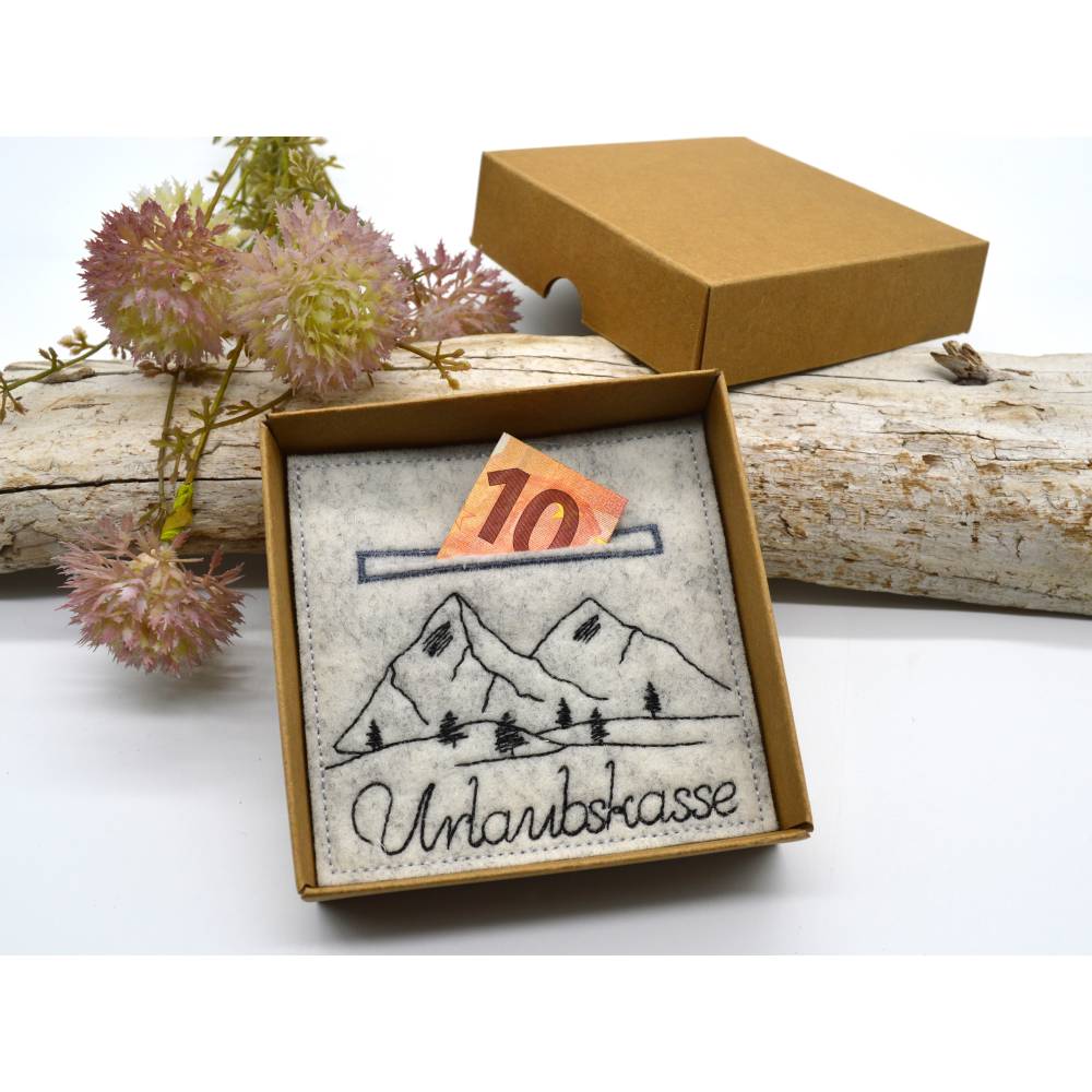 Stickdatei Berge Urlaub Urlaubskasse Wunscherfüller Bild 1