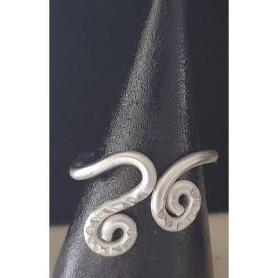 Ring aus Aluminiumdraht 