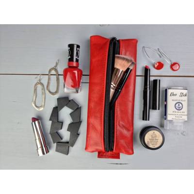 Federmäppchen / Stiftemäppchen aus pflanzlich gegerbtem, schadstofffreiem Leder in wunderschönem rot