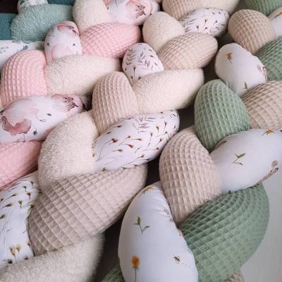 Bettschlange geflochten Wickeltischumrandung Zopfschlange