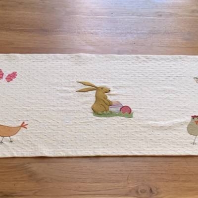 Tischläufer Tischdecke mit fröhlich-bunten Applikationen Ostern Frühling Osterhase Osterei Blumen Baumwolle 33x135cm