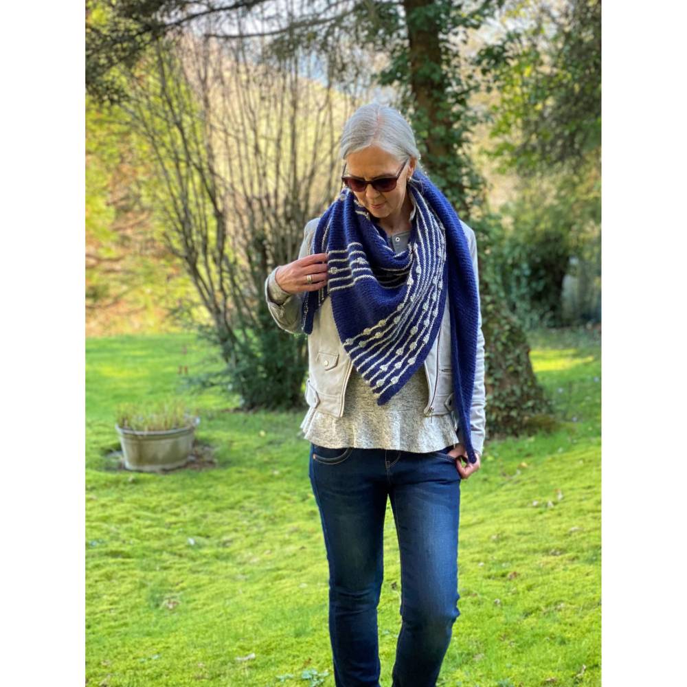 Strickanleitung Lizas Tuch Silver Dots Bild 4