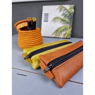 Edles Federmäppchen / Stiftemäppchen aus pflanzlich gegerbtem, schadstofffreiem Leder in cognac
