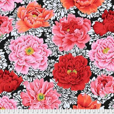 Patchworkstoff Free Spirit BROCADE PEONY CRIMSON von Philip Jacobs – Leuchtende Phäonien auf Schwarz, 100% Baumwolle