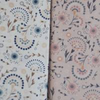 Baumwollstoff mit Blumenornamenten altrosa natur 50 x 150 cm