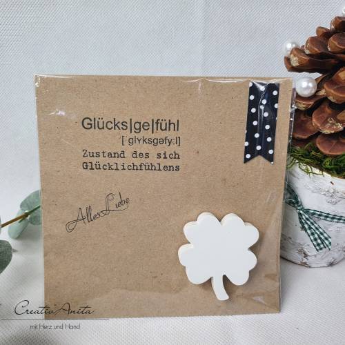 Glückwunschkarte Natur mit Kleeblatt aus Beton