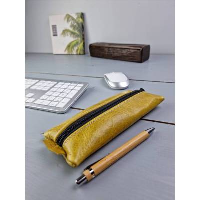 Federmäppchen / Stiftemäppchen aus pflanzlich gegerbtem, schadstofffreiem Leder in wunderschönem gelb