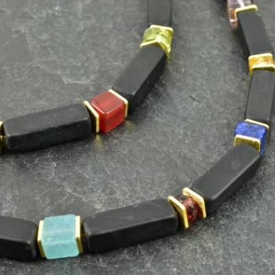 Onyx Collier, Kette mit Onyx und bunten Edelsteinen, Lapislazuli, Granat, Citrin, Peridot, Karneol, Türkis, Labradorit,A