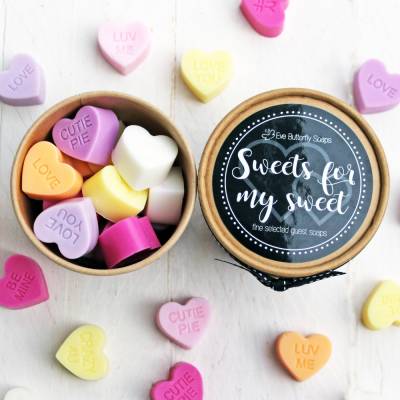 Geschenkset "Sweets for my Sweet" | Mitbringsel aus süssen Gästeseifen in Herz Form