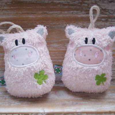 Kleines Schweinchen Glücksbringer Anhänger *Glücksschwein*