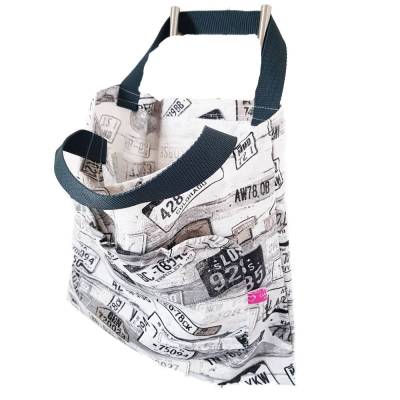 Schwarz-graue Stofftasche mit Außentasche – Unikat, pflegeleicht & praktisch