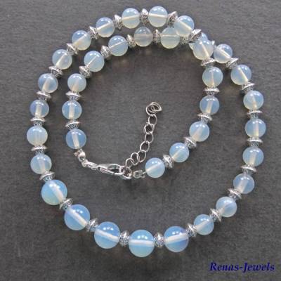 Glaskette Opalglas Perlen Opalglaskette Glasperlen Kette Collier milchig weiß silberfarben handgefertigt