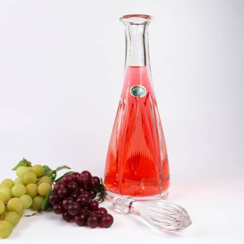 Vintage Glasflasche, alte Glaskaraffe, Midcentury Kanne aus geschliffenem Glas, mit Stöpsel, Hersteller Bohemia Czech