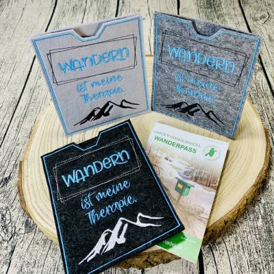 Besonderer Schutz für den Wanderpass // Schutzhülle bestickt aus Filz // Wanderpasshülle //Harzer Wandernadel