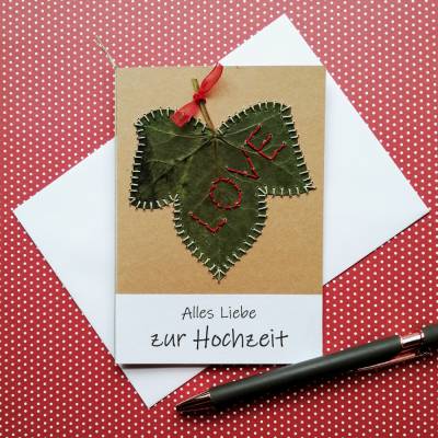 Hochzeitskarte mit besticktem echtem Efeublatt LOVE mit Wunschtext