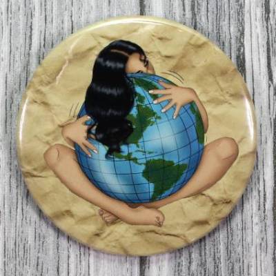 Klima Button # Ø 58mm # EarthGirl (3) Anstecknadel Erde Planet Demo Streik Klimawandel Klimaretter FFF Vegan Zukunft