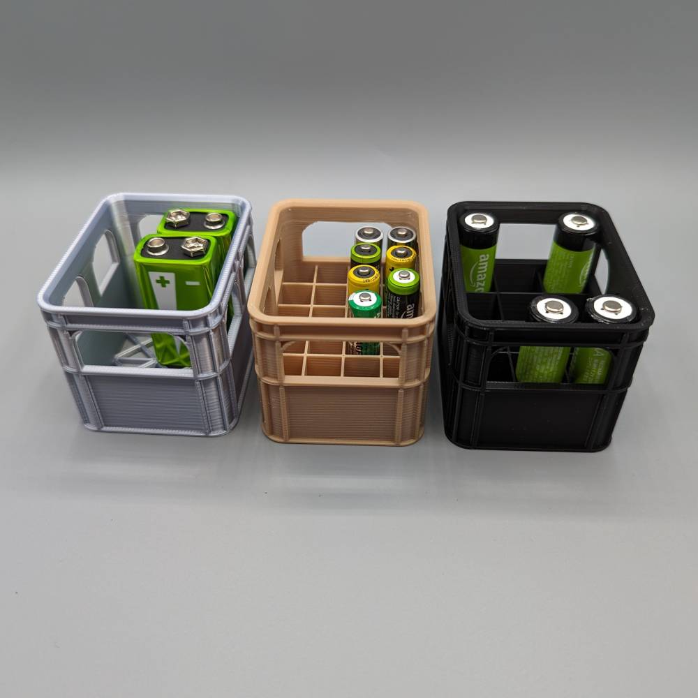 Aufbewahrung fr AA, AAA, 9V und Knopfzellen Batterien/Akkus, Box/Organizer  in Form einer Bierkiste