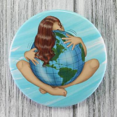 Klima Button # Ø 58mm # EarthGirl (8) Anstecknadel Erde Planet Demo Streik Klimawandel Klimaretter FFF Vegan Zukunft