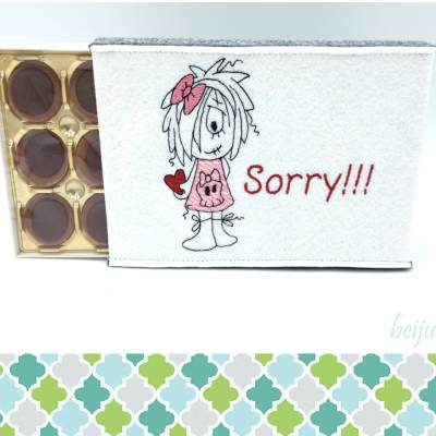 Hülle für Haselnusspralinen