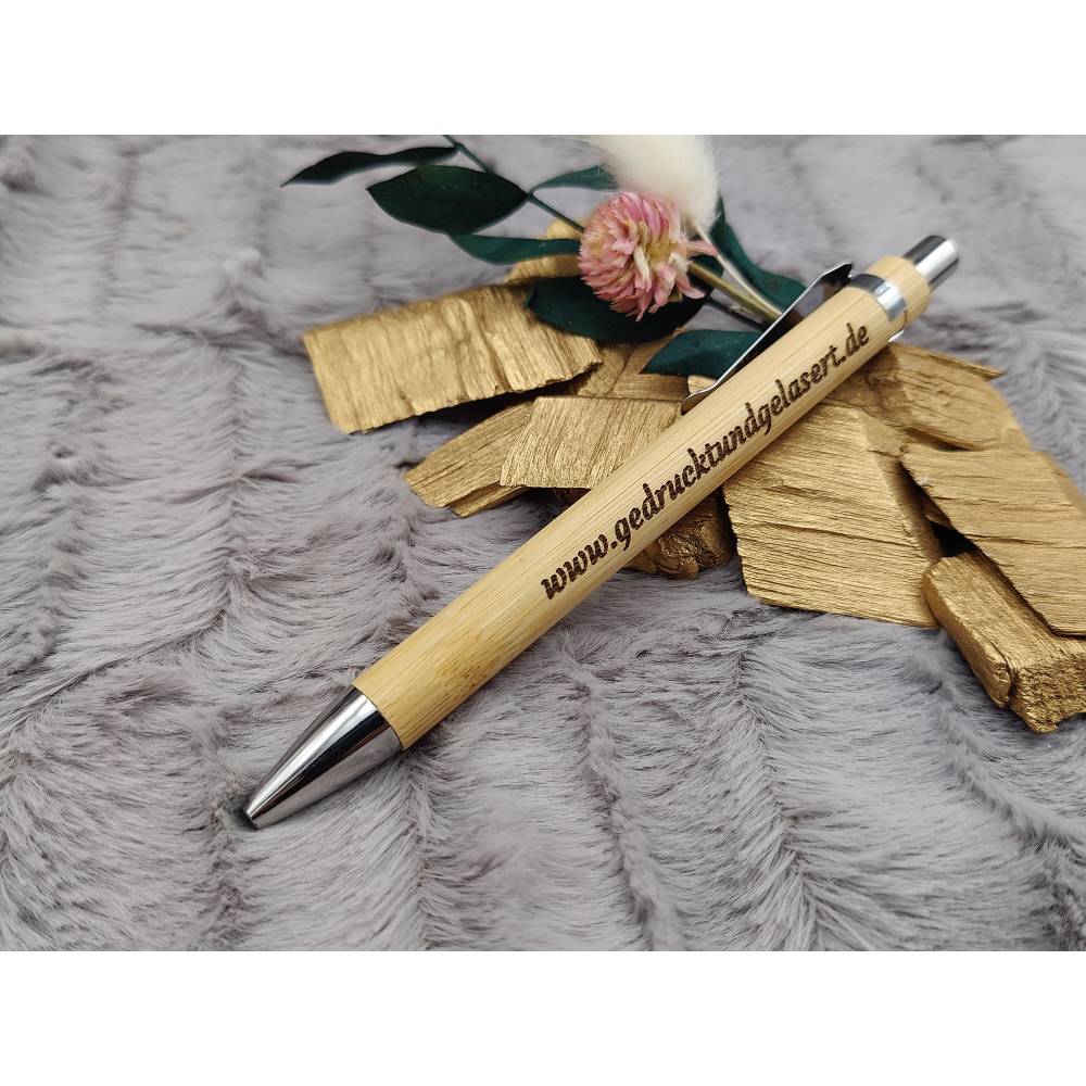 Kugelschreiber personalisiert aus Bambus mit individueller Gravur schwarz  Kuli Stift Holz Gastgeschenk Geschenk Gift