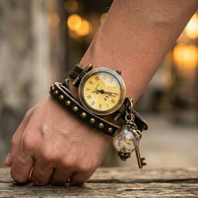 Vintage Wickeluhr aus Leder – Individuelle Armbanduhr für deinen Style
