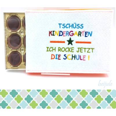 Hülle für Haselnusspralinen