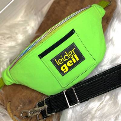 Crossbody Bag Bauchtasche aus Softshell "leider geil"