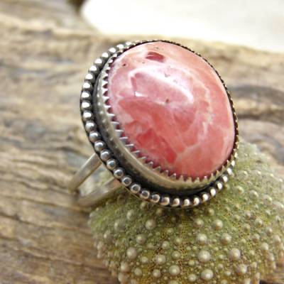 handgeschmiedeter Ring in 925er Silber mit Rhodochrosit Stein