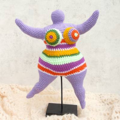 Frauenfigur No. 11-2023 „Candy“, frei nach Niki de Saint Phalle, Handarbeit, gehäkelt